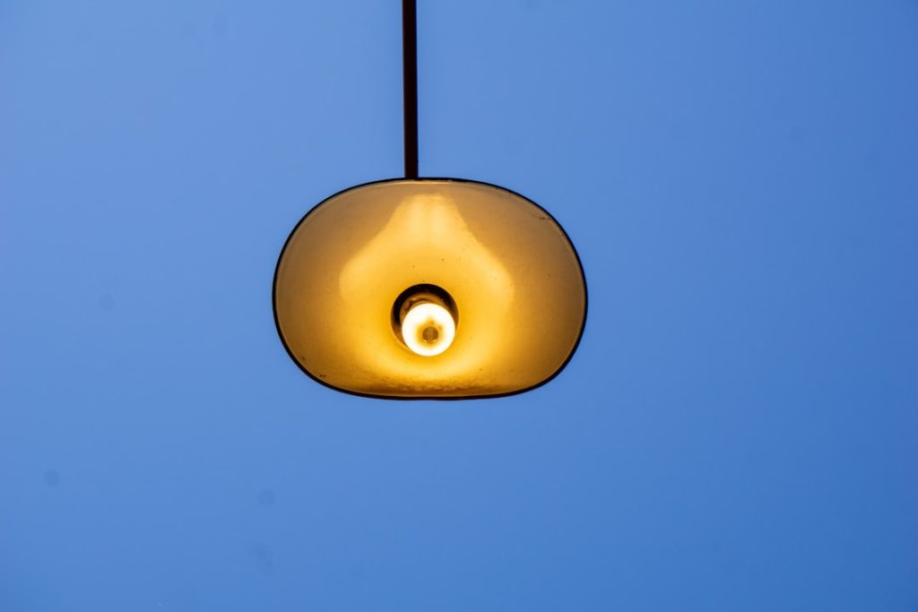 Photo alabaster pendant light