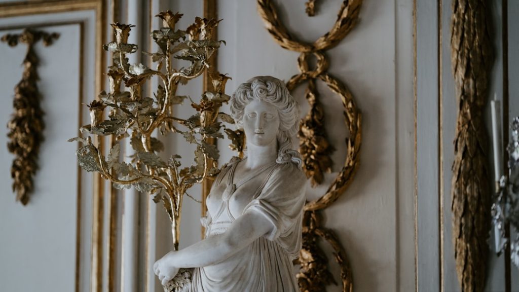 Photo gold wall sconces